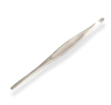 Sayre Periosteal Elevator, 9.5 Mm Wide, 6 3/4" (17.1 Cm), 1 Straight Blunt & 1 Curved Blunt End